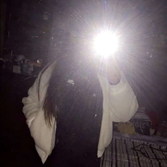 Meet your Posher, @villalobos_789 - Picture 2 of 3